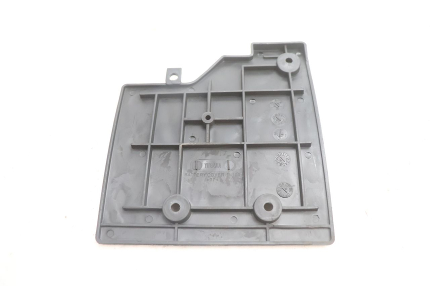 photo de BATTERIEABDECKUNG TNT MOTOR ROMA 12' 2T 50 (2007 - 2018) - Zoom auf Gebrauchszustand