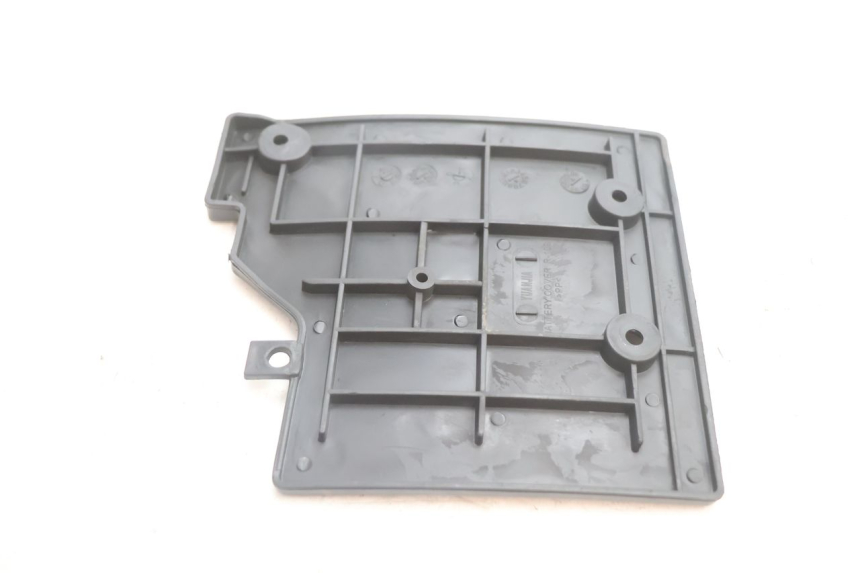 photo de BATTERIEABDECKUNG TNT MOTOR ROMA 12' 2T 50 (2007 - 2018) - Alternative Perspektive