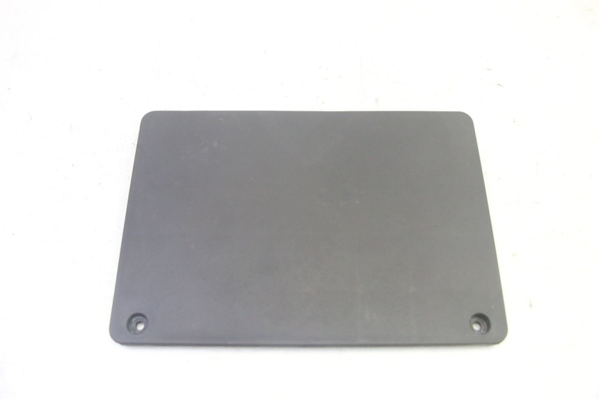 photo de BATTERIEABDECKUNG JM MOTORS SANTANA EVO 50 (2024 - 2026) - Detailansicht des Bauteils