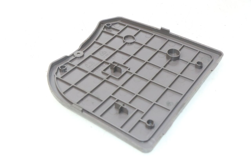 photo de BATTERIEABDECKUNG JM MOTORS SC 4T 50 (2012 - 2017) - Detailansicht des Bauteils