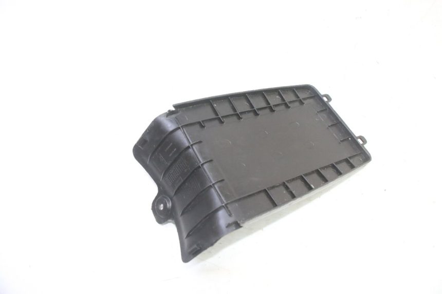 photo de BATTERIEABDECKUNG PEUGEOT STREETZONE I 2T 50 (2018 - 2020) - Zoom auf Gebrauchszustand