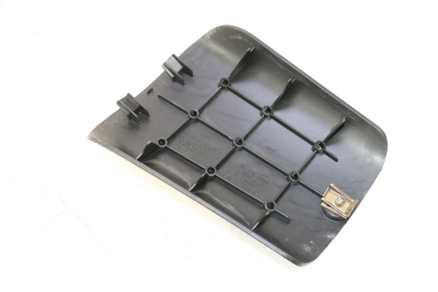 photo de BATTERIEABDECKUNG PEUGEOT TREKKER 50 (1995 - 2004) - Detailansicht des Bauteils