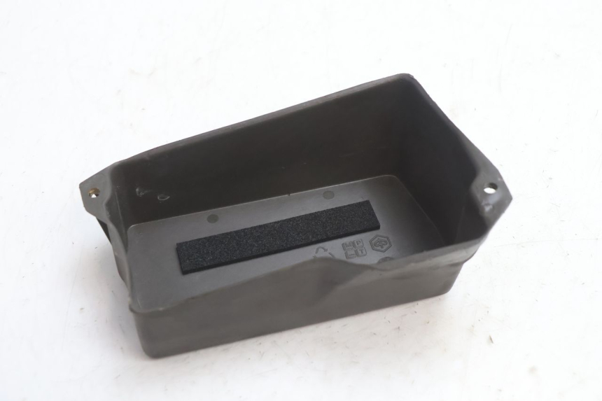 photo de BATTERIEABDECKUNG PIAGGIO TYPHOON 50 (2000 - 2009) - Technische Nahaufnahme