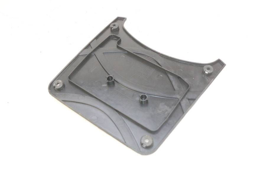 photo de BATTERIEABDECKUNG SYM X-PRO 4T 50 (2014 - 2021) - Detailansicht des Bauteils