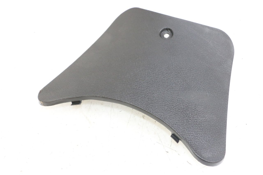 photo de BATTERIEABDECKUNG YAMAHA YP MAJESTY 125 (2002 - 2006) - Zoom auf Gebrauchszustand