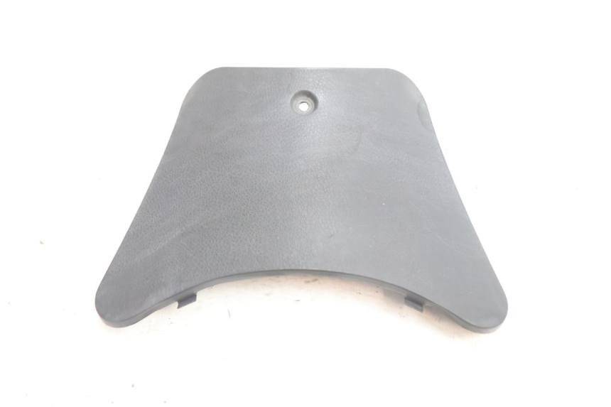 photo de BATTERIEABDECKUNG YAMAHA YP MAJESTY 125 (2002 - 2006) - Detailansicht des Bauteils