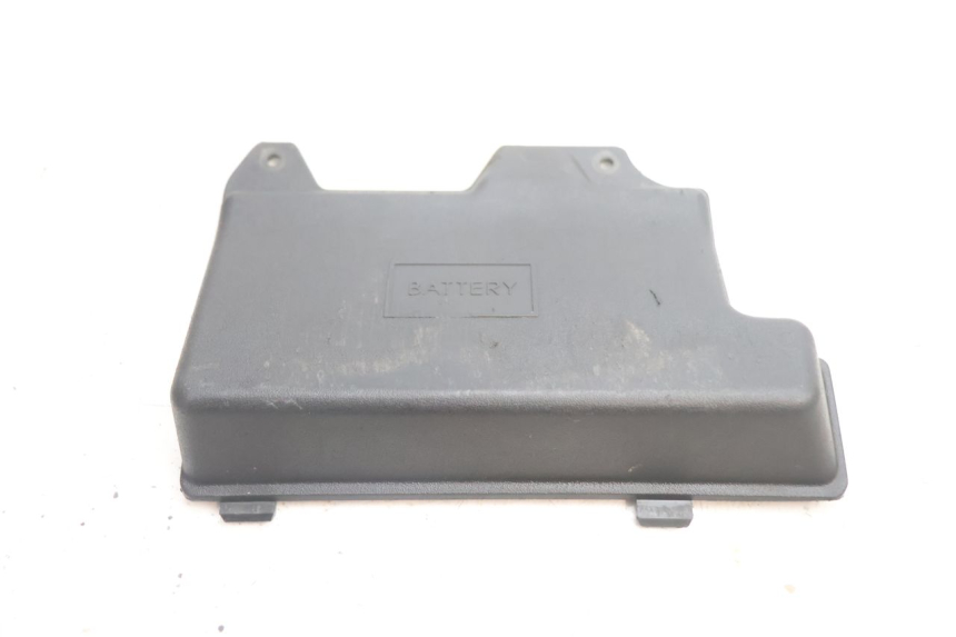 photo de BATTERIEABDECKUNG PIAGGIO ZIP 4T 50 (2018 - 2020) - Detailansicht des Bauteils