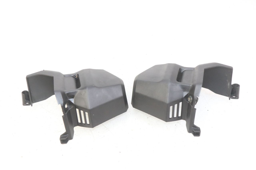 photo de LUFTFILTERABDECKUNG HONDA CB R 1000 (2018 - 2023) - Alternative Perspektive