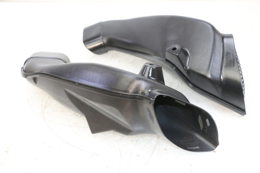 photo de LUFTFILTERKASTEN SUZUKI GSXR GSX-R 1000 (2003 - 2004) - Zoom auf Gebrauchszustand