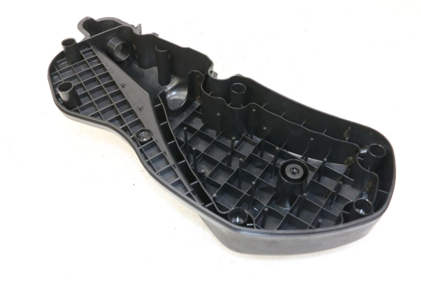 photo de LUFTFILTERKASTEN PIAGGIO MP3 LT 400 (2007 - 2012) - Zoom auf Gebrauchszustand