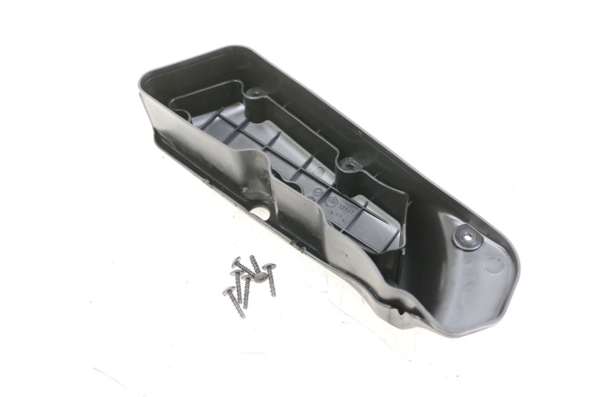 photo de LUFTFILTERKASTEN PIAGGIO VESPA S 2T 50 (2007 - 2014) - Zoom auf Gebrauchszustand