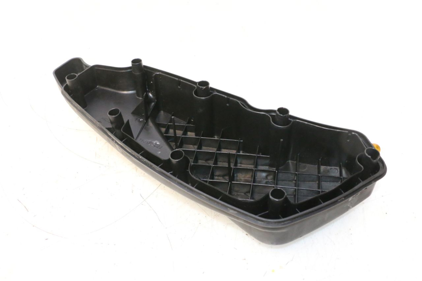 photo de LUFTFILTERKASTEN PEUGEOT SATELIS 125 (2006 - 2009) - Technische Nahaufnahme