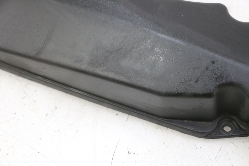 photo de LUFTFILTERKASTEN SUZUKI BURGMAN 125 (2015 - 2017) - Zoom auf Gebrauchszustand