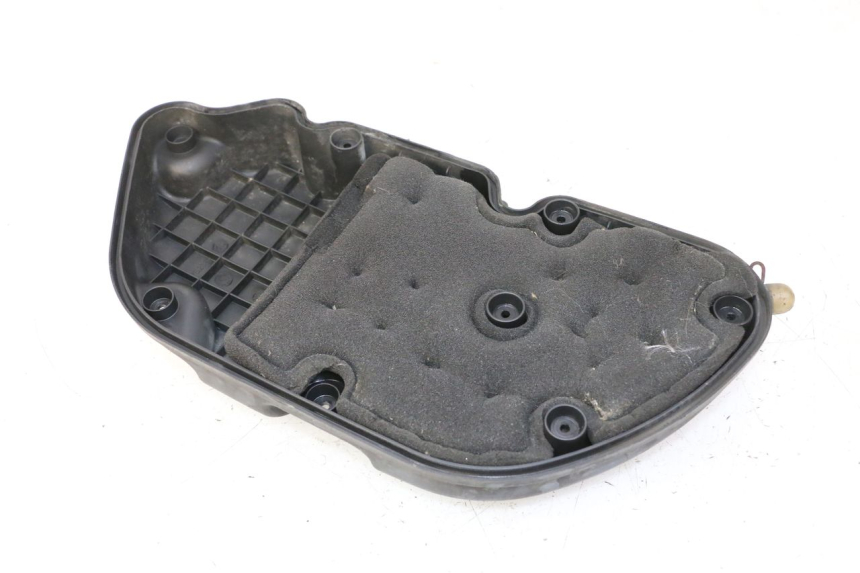 photo de LUFTFILTERKASTEN PIAGGIO X9 EVOLUTION 125 (2003 - 2007) - Zoom auf Gebrauchszustand