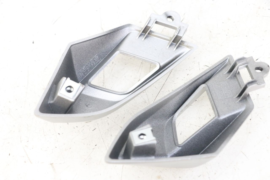 photo de SEITENRAHMENABDECKUNG YAMAHA AEROX 2T 50 (2013 - 2017) - Detailansicht des Bauteils