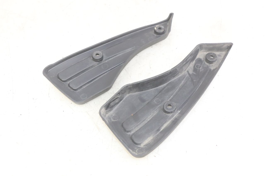 photo de SEITENRAHMENABDECKUNG NECO ALEXONE 125 (2017 - 2024) - Detailansicht des Bauteils