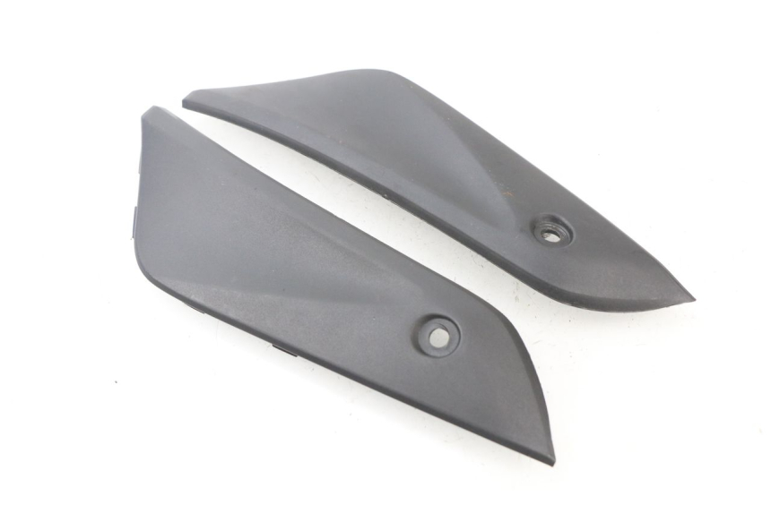 photo de RAHMENABDECKUNG HONDA CBR RR FIREBLADE 1000 (2006 - 2007) - Detailansicht des Bauteils