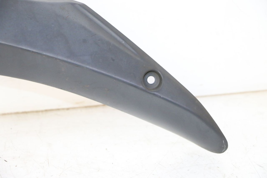 photo de RAHMENABDECKUNG RECHTS QUADRO 4 4D 350 (2015 - 2018) - Details der Befestigungspunkte