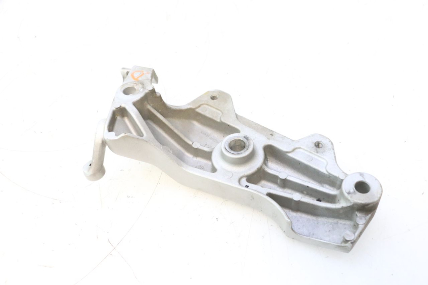 photo de RAHMENABDECKUNG RECHTS HONDA CB F HORNET 600 (2005 - 2006) - Technische Nahaufnahme