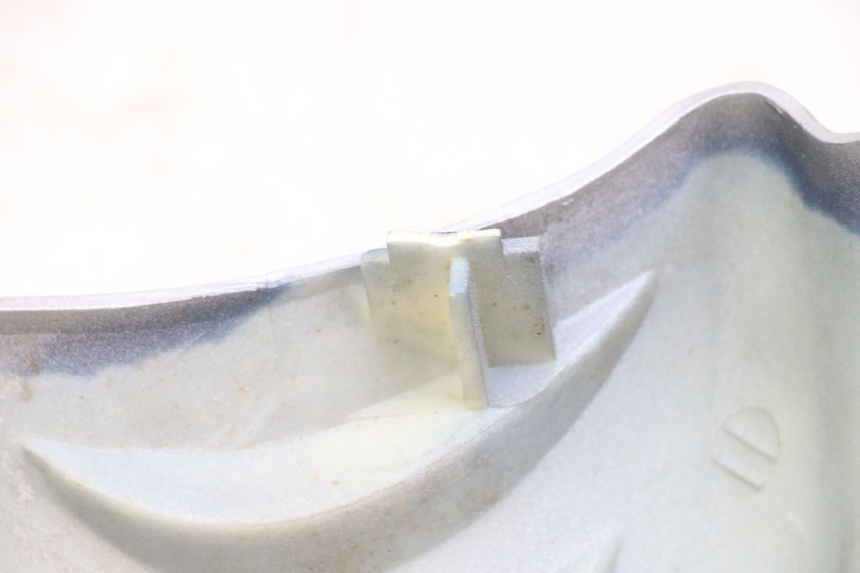 photo de Seitenverkleidung rechts am Rahmen HYOSUNG GF 125 (2001 - 2005) - Alternative Perspektive