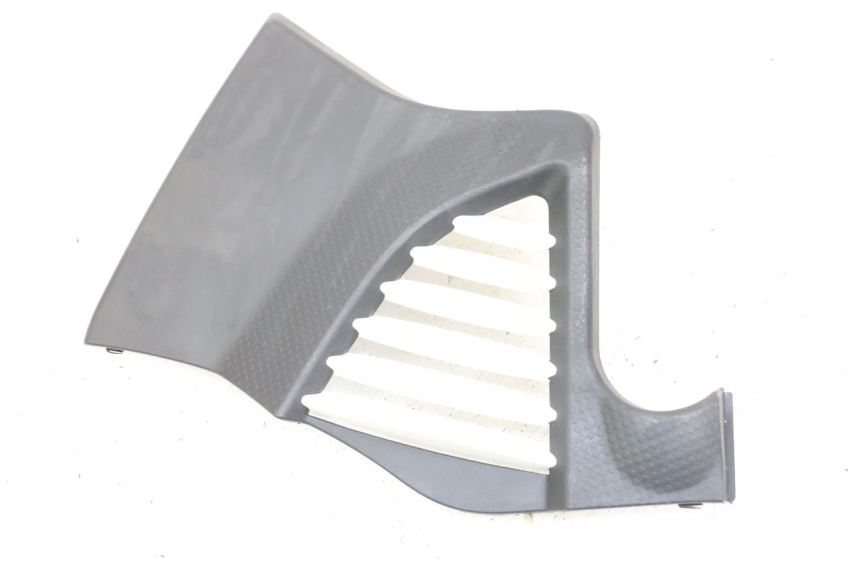 photo de Seitenverkleidung rechts am Rahmen KYMCO K-PW K-PIPE 50 (2012 - 2017) - Detailansicht des Bauteils