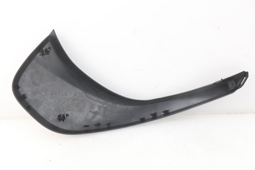 photo de RAHMENABDECKUNG RECHTS MBK MW TRYPTIK 125 (2017 - 2022) - Zoom auf Gebrauchszustand