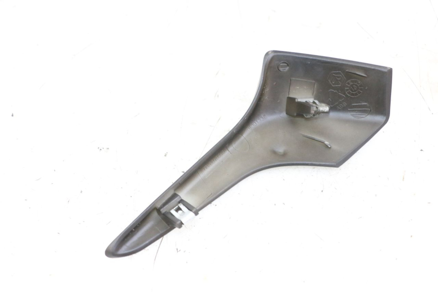 photo de RAHMENABDECKUNG RECHTS PIAGGIO LIBERTY IGET 4T 50 (2021 - 2025) - Detailansicht des Bauteils