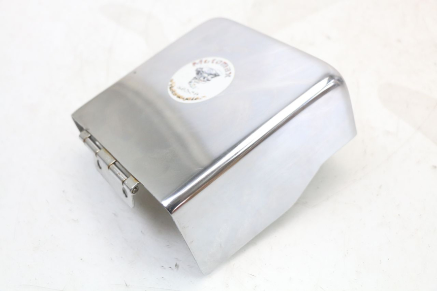 photo de RAHMENABDECKUNG RECHTS REGAL RAPTOR SPYDER 125 (2010 - 2018) - Zoom auf Gebrauchszustand