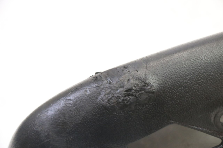 photo de RAHMENABDECKUNG RECHTS HONDA ST PAN EUROPEAN 1300 (2002 - 2013) - Detailansicht des Bauteils