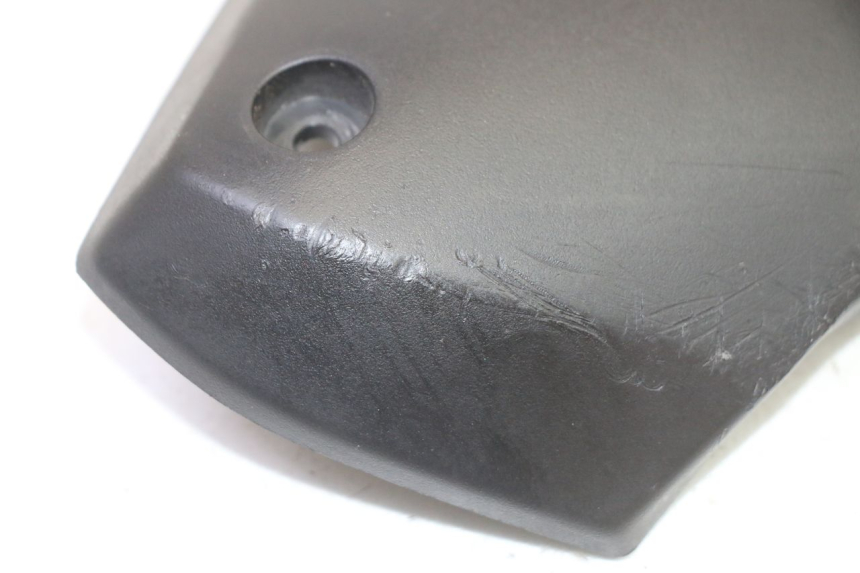 photo de RAHMENABDECKUNG RECHTS PEUGEOT STREETZONE I 2T 50 (2018 - 2020) - Zoom auf Gebrauchszustand