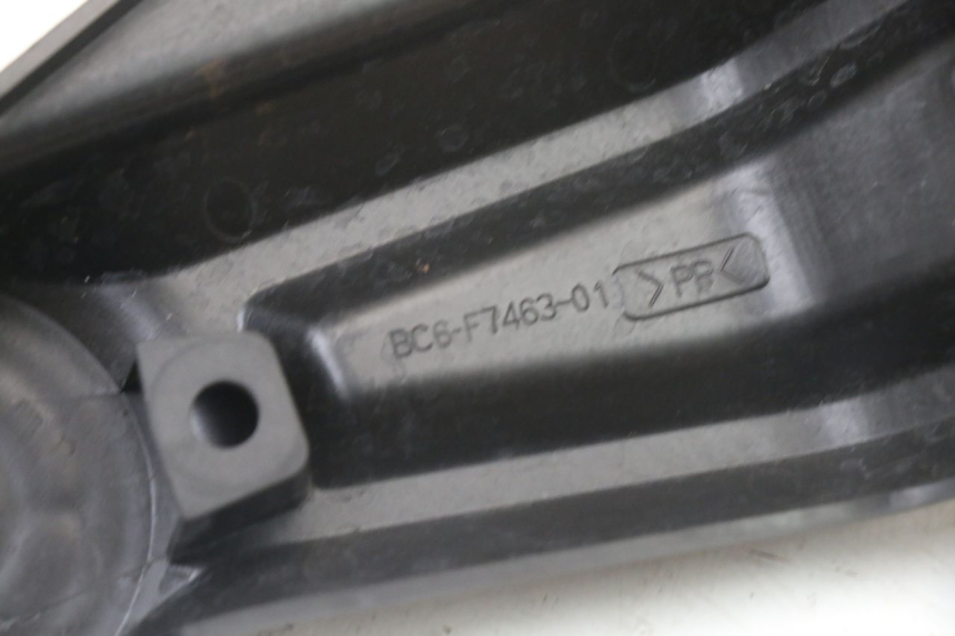 photo de RAHMENABDECKUNG RECHTS YAMAHA TRACER 7 700 (2020 - 2024) - Technische Nahaufnahme