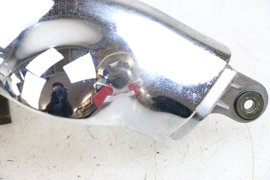 photo de Seitenverkleidung rechts am Rahmen SUZUKI VL INTRUDER 125 (2004 - 2007) - Oberflächenzustand und Material