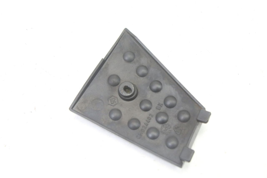 photo de RAHMENABDECKUNG RECHTS PIAGGIO XEVO - X EVO 125 (2007 - 2017) - Zoom auf Gebrauchszustand