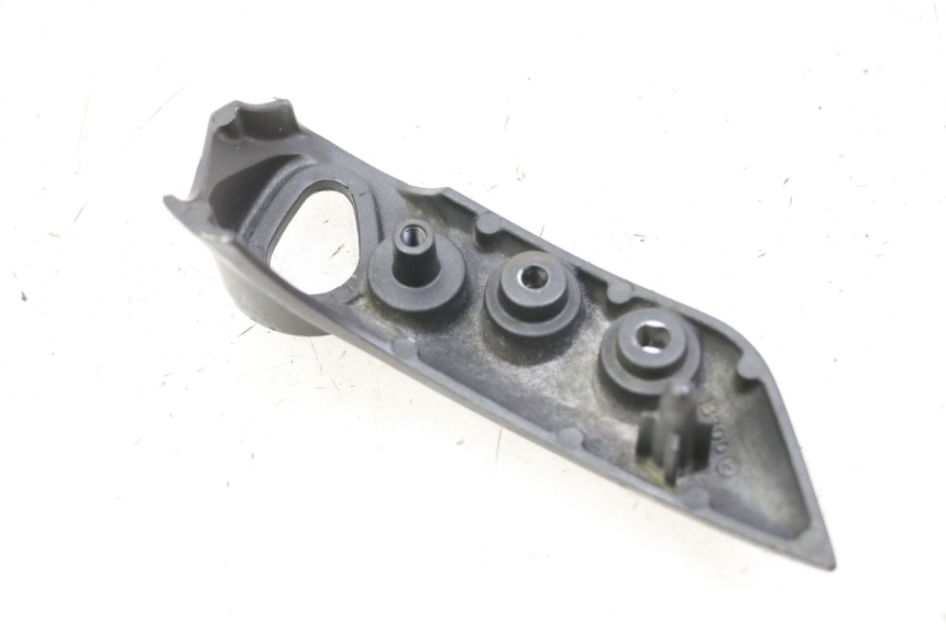 photo de RAHMENABDECKUNG RECHTS YAMAHA FZ6 FAZER S2 600 (2007 - 2011) - Zoom auf Gebrauchszustand