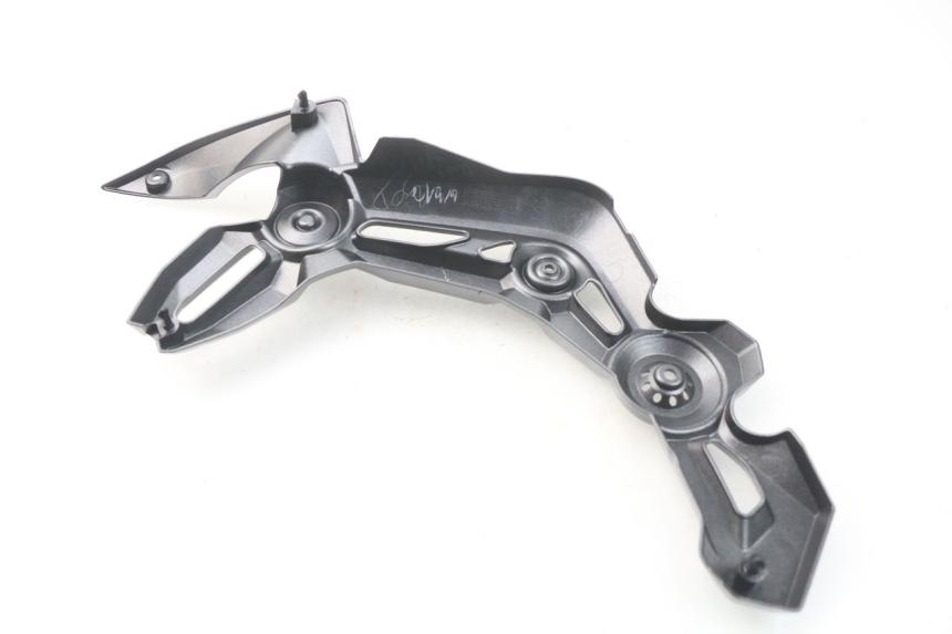 photo de RAHMENABDECKUNG RECHTS KAWASAKI Z Z900 900 (2017 - 2019) - Detailansicht des Bauteils