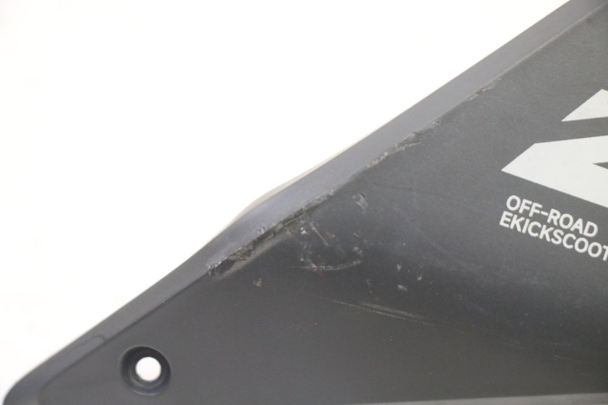 photo de RAHMENABDECKUNG RECHTS SEGWAY NINEBOT ZT3 PRO 1 - Detailansicht des Bauteils