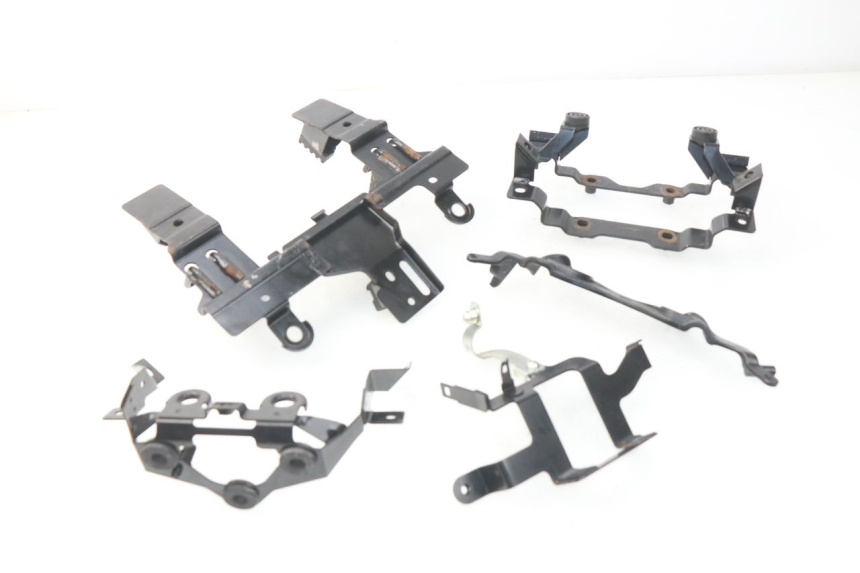 photo de RAHMENABDECKUNG YAMAHA FZ8 800 (2010 - 2016) - Detailansicht des Bauteils