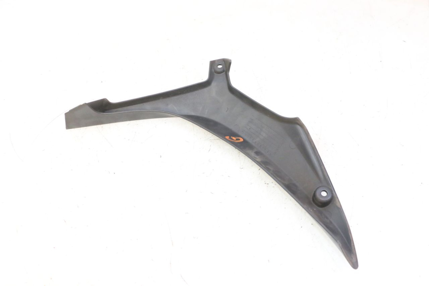 photo de RAHMENABDECKUNG LINKS QUADRO 4 4D 350 (2015 - 2018) - Zoom auf Gebrauchszustand