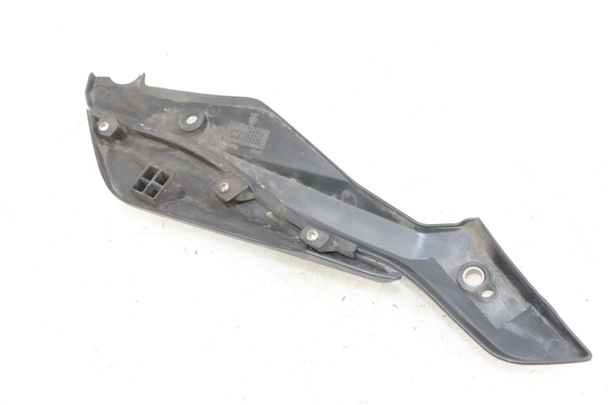 photo de RAHMENABDECKUNG LINKS KSR CODE 125 (2018 - 2020) - Zoom auf Gebrauchszustand