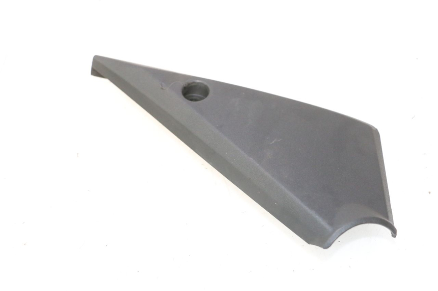 photo de RAHMENABDECKUNG LINKS SUZUKI GSF N BANDIT 1200 (2001 - 2005) - Detailansicht des Bauteils