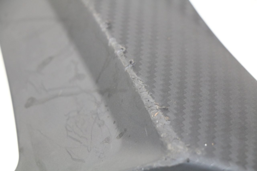 photo de RAHMENABDECKUNG LINKS SUZUKI GSX-R GSXR 750 (2011 - 2016) - Zoom auf Gebrauchszustand