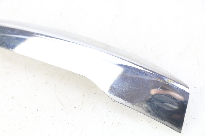 photo de LINKER SEITENRAHMENABDECKUNG PIAGGIO LIBERTY IGET S 125 (2016 - 2020) - Detailansicht des Bauteils