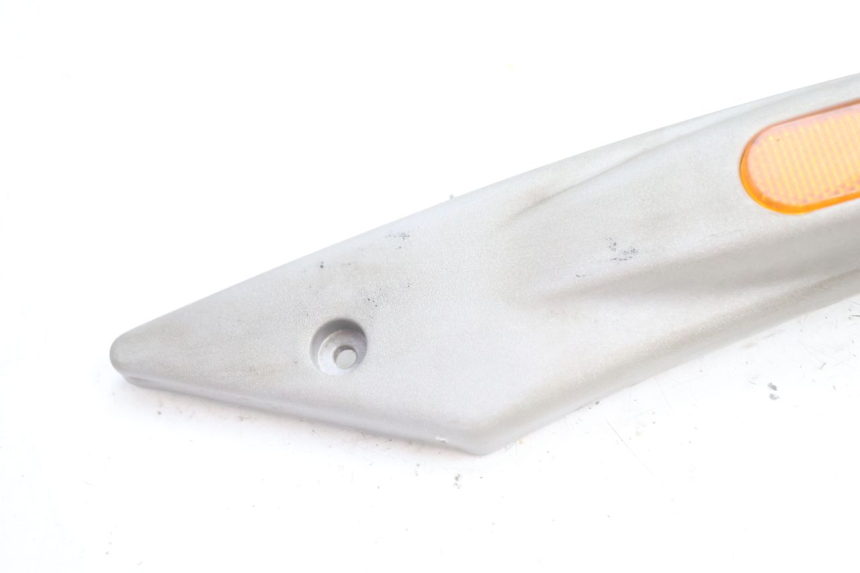 photo de RAHMENABDECKUNG LINKS PIAGGIO LIBERTY 125 (1998 - 2008) - Detailansicht des Bauteils