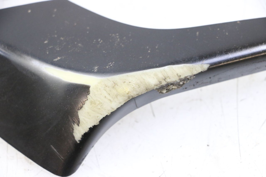 photo de RAHMENABDECKUNG LINKS PIAGGIO LIBERTY IGET 4T 50 (2021 - 2025) - Zoom auf Gebrauchszustand