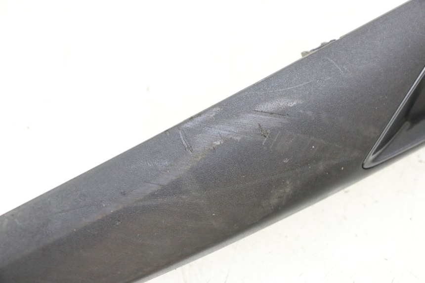 photo de RAHMENABDECKUNG LINKS APRILIA SXR 50 (2021 - 2023) - Detailansicht des Bauteils