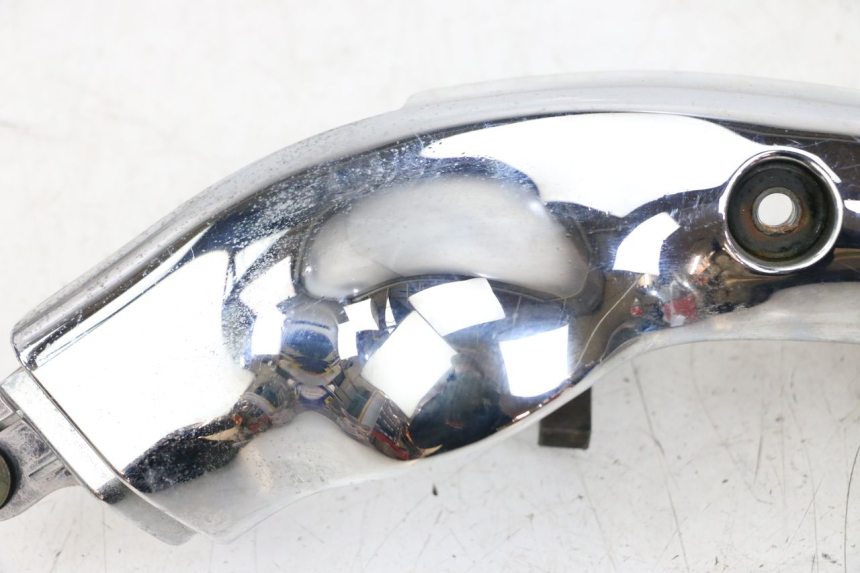 photo de LINKER SEITENRAHMENDECKEL SUZUKI VL INTRUDER 125 (2004 - 2007) - Detailansicht des Bauteils