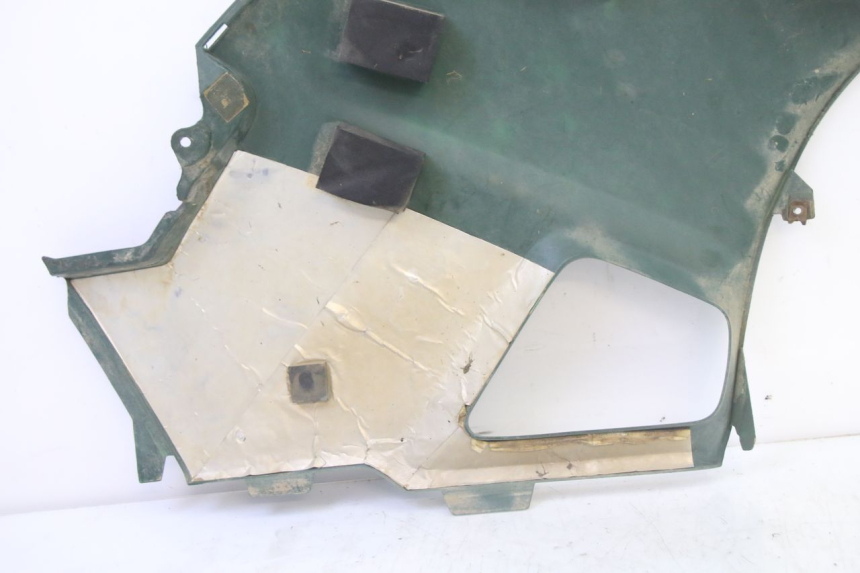 photo de RAHMENABDECKUNG LINKS YAMAHA YFM GRIZZLY 550 (2008 - 2015) - Details der Befestigungspunkte