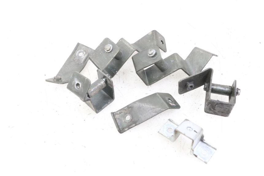 photo de RAHMENABDECKUNG HYOSUNG GTR 125 (2006 - 2008) - Detailansicht des Bauteils