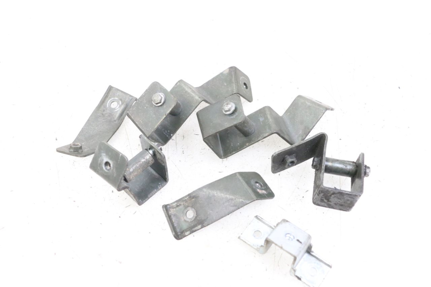 photo de RAHMENABDECKUNG HYOSUNG GTR 125 (2006 - 2008) - Zoom auf Gebrauchszustand