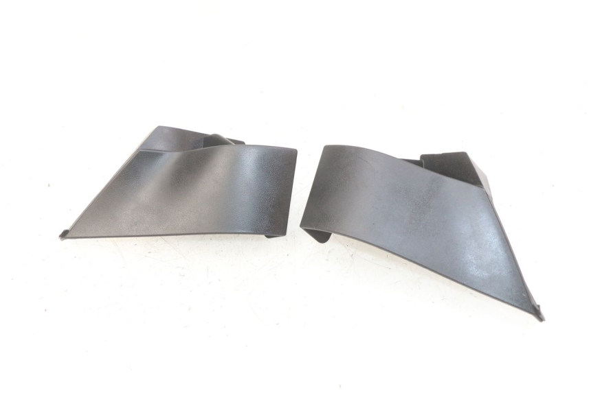 photo de SEITENRAHMENABDECKUNG PIAGGIO LIBERTY IGET S 125 (2016 - 2020) - Detailansicht des Bauteils